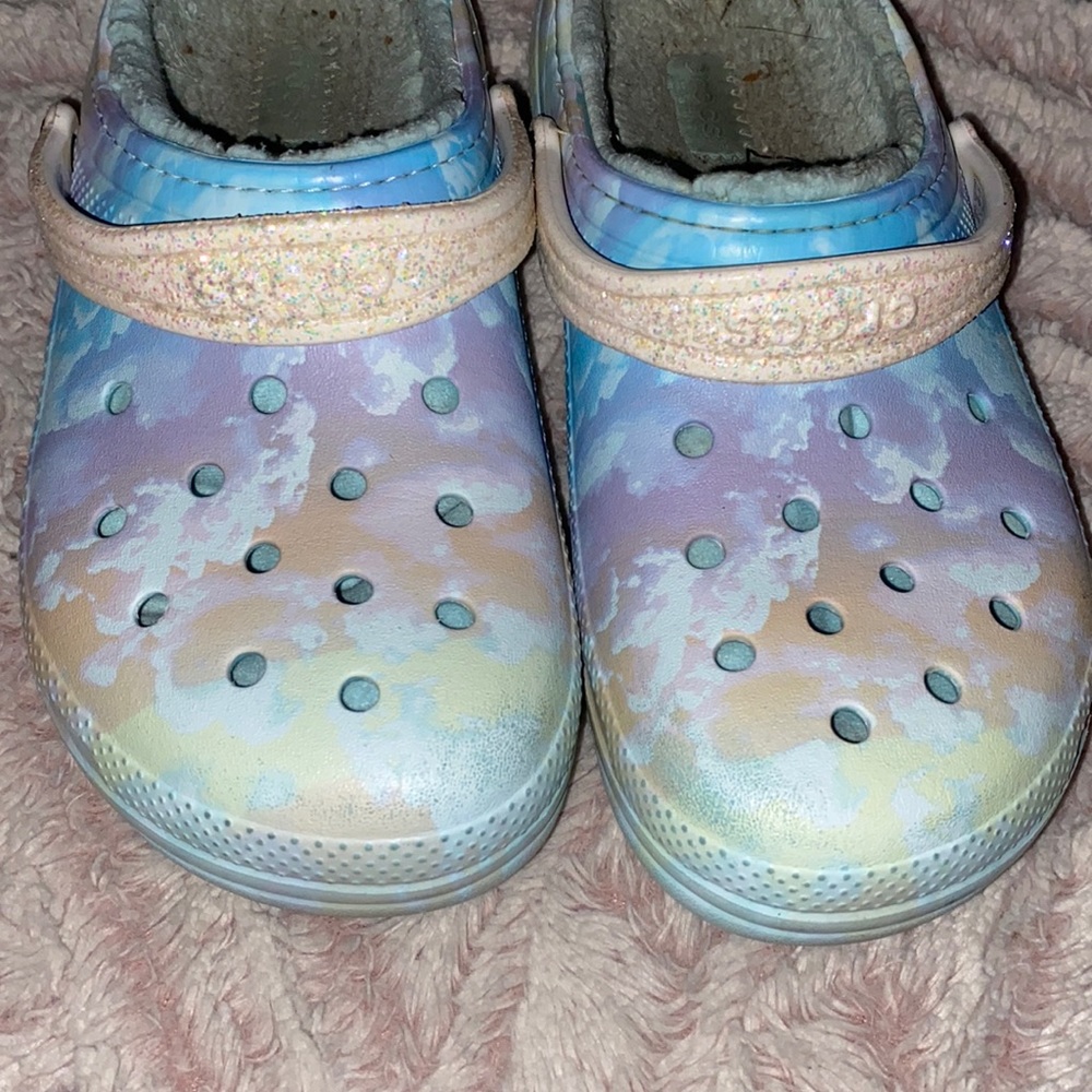 size 4 crocs